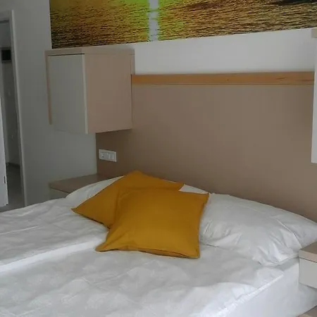 Jurman Guest house 2*