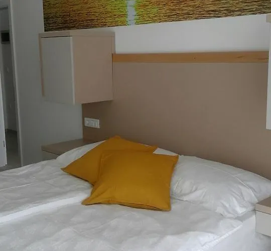 Jurman 게스트하우스 4*